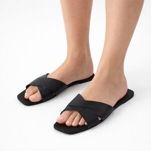 H&M Black Leather Slides Slippers Sandals size 8